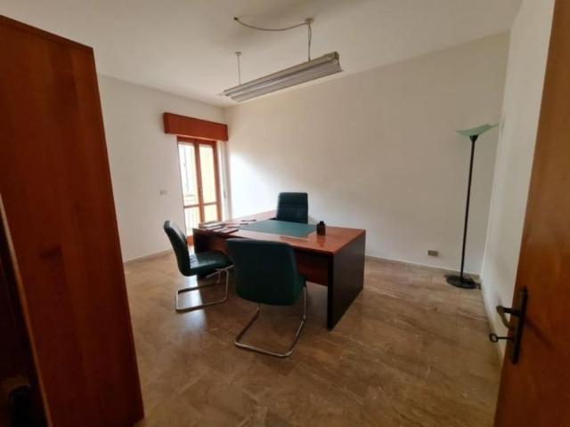 Ufficio in affitto a Calabria, Reggio Calabria