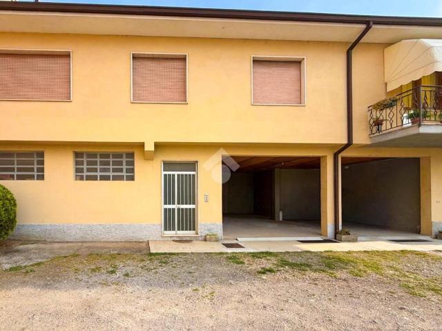 Ufficio in affitto a Comunità montana della Valle Sabbia, Vobarno