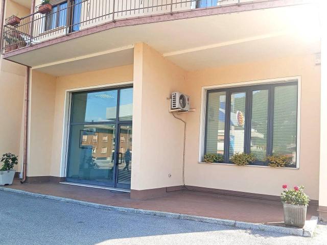 Ufficio in affitto a Comunità montana della Valle Sabbia, Vobarno