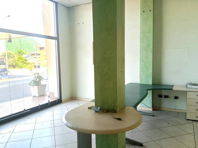 Ufficio in affitto a Comunità montana della Valle Sabbia, Vobarno