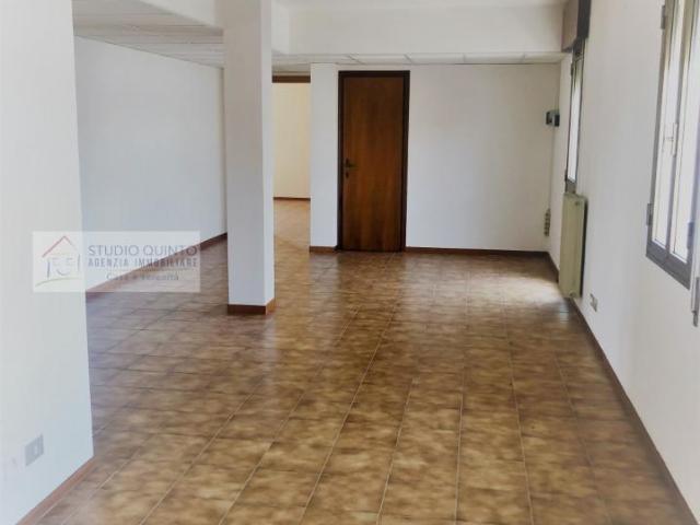 Ufficio in affitto a Zero Branco, Veneto