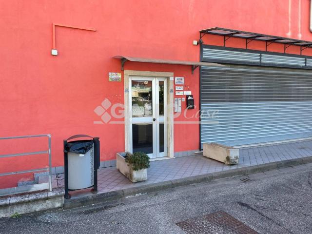Ufficio in affitto a Calabria, Cosenza