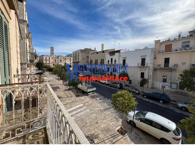Ufficio in affitto a Puglia, Bari