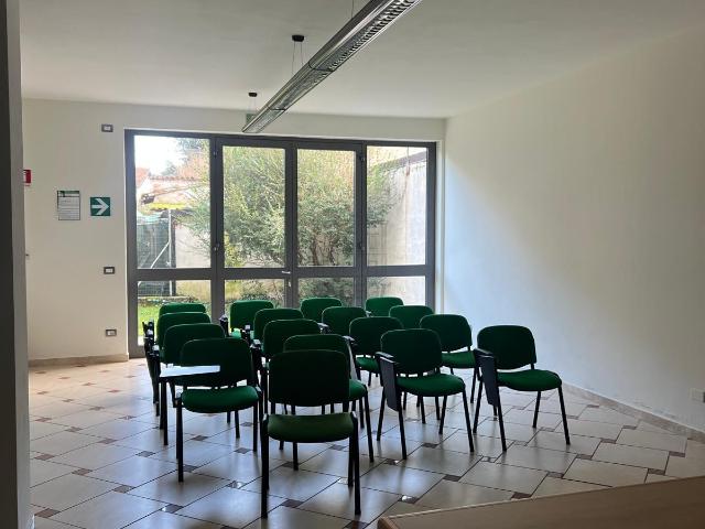 Ufficio in affitto a Sant'Anna, Bagni Di Lucca Ponte