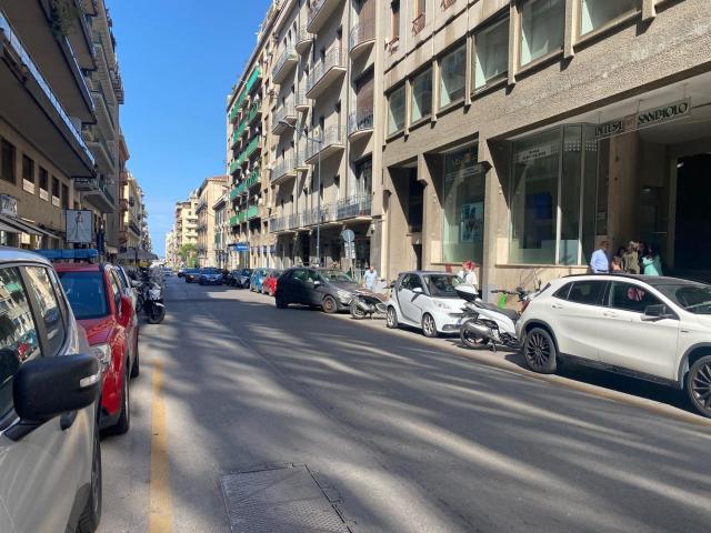 Ufficio in affitto a VIII Circoscrizione, Palermo