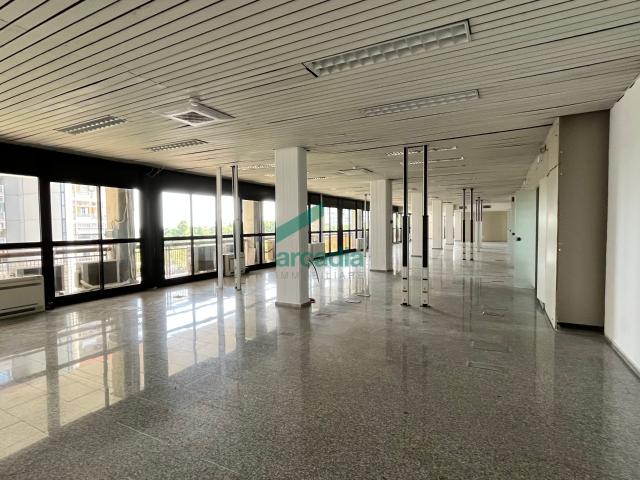 Ufficio in affitto a Municipio 2, Puglia