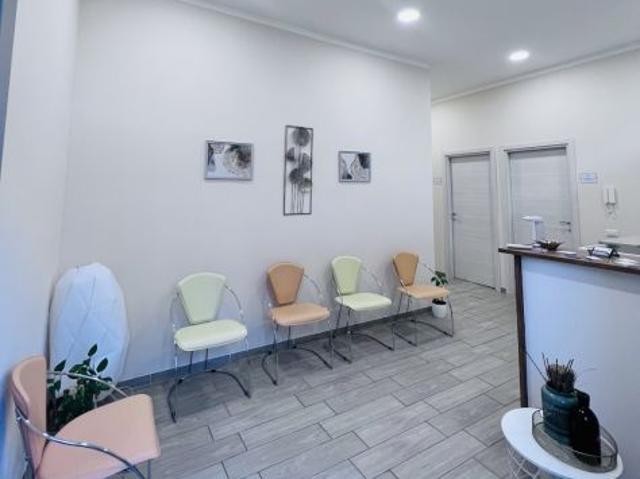 Ufficio in affitto a Sant'Ambrogio, Legnano