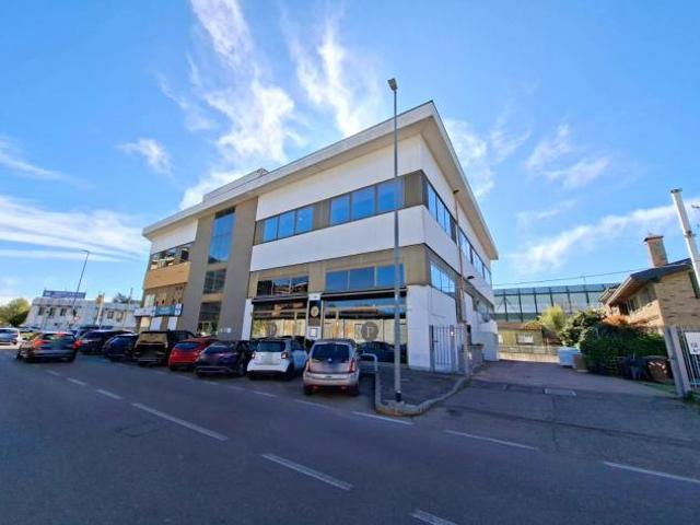 Ufficio in affitto a Zona Omogenea Milano Nord, Cusano Milanino