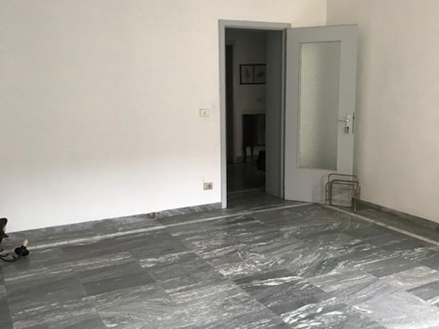 Ufficio in affitto a Fabbricotti, Livorno