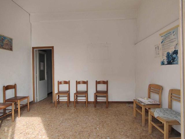 Ufficio in vendita a Marche, Ascoli Piceno