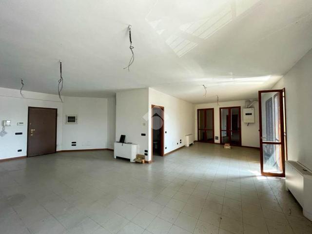 Ufficio in vendita a Agrate Brianza, Lombardia