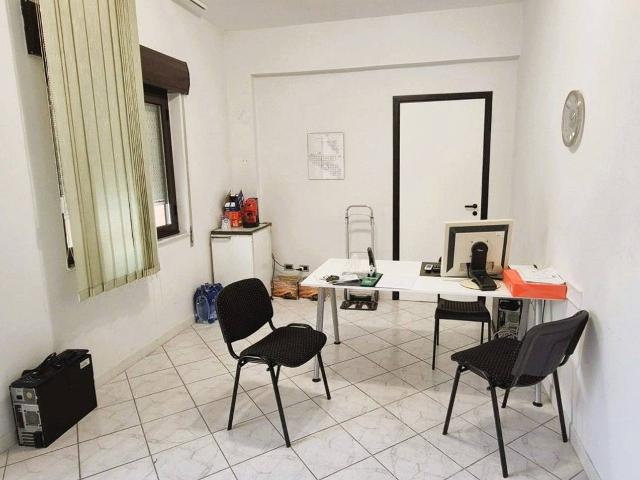 Ufficio in vendita a Calcarelle, Agrigento