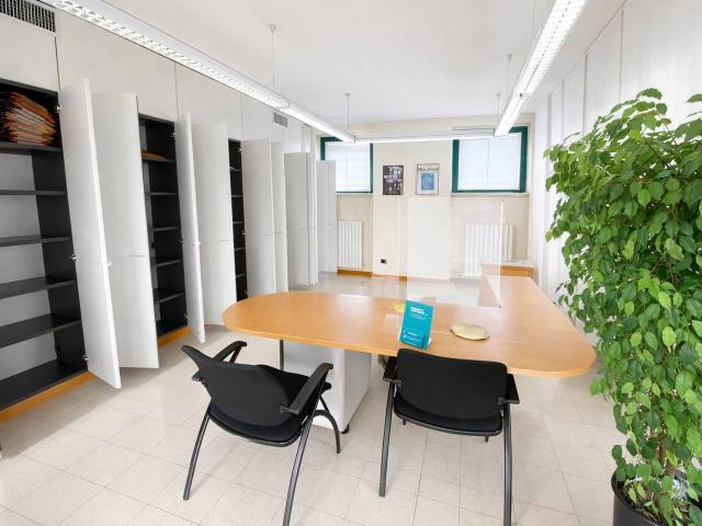 Ufficio in vendita a Carcano, Albavilla
