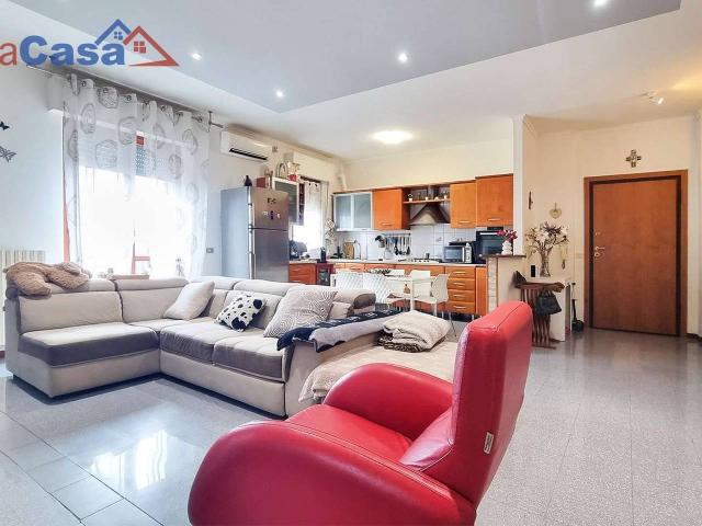 Ufficio in vendita a Baraccola Ovest, Marche