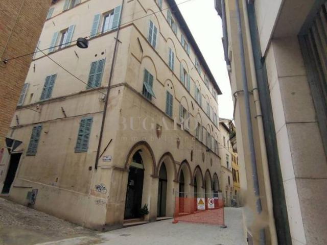 Ufficio in vendita a San Pietro, Marche