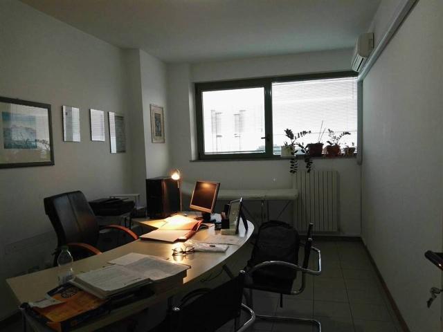Ufficio in vendita a Marche, Ancona