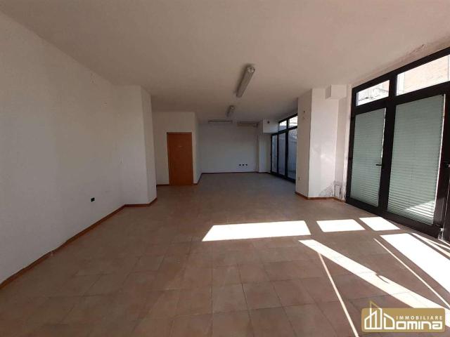 Ufficio in vendita a Montedago, Marche