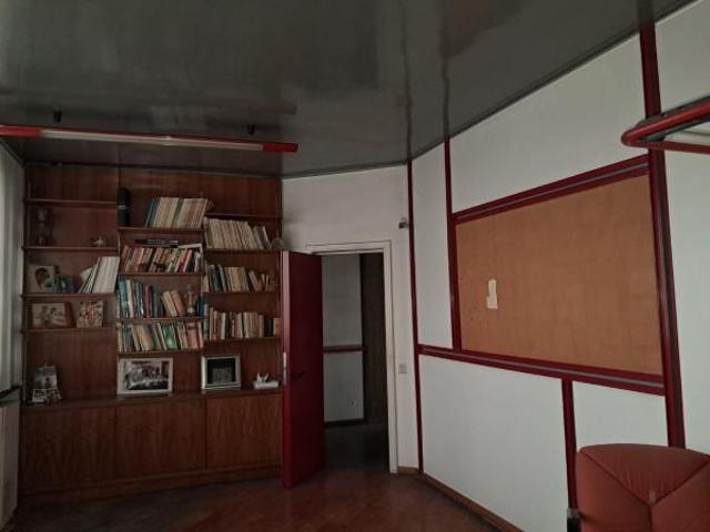 Ufficio in vendita a Puglia, Barletta-andria-trani