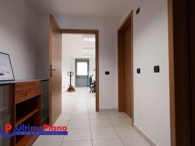 Ufficio in vendita a Aosta