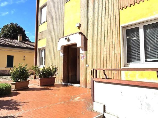 Ufficio in vendita a Cascina Caldara, Appiano Gentile