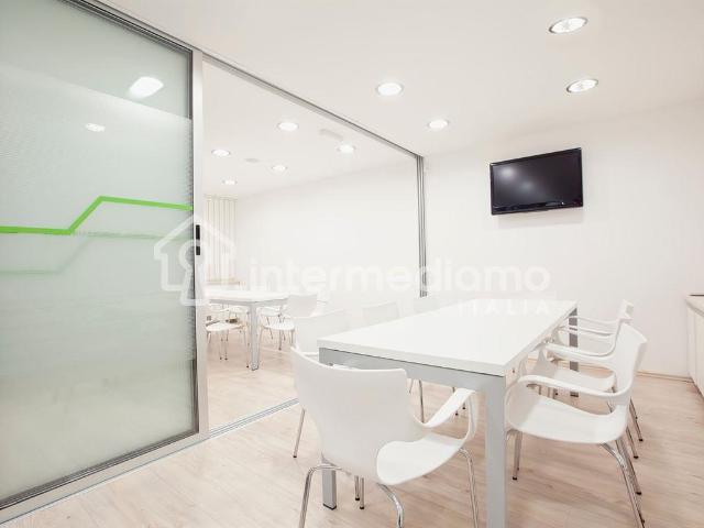 Ufficio in vendita a Comunità Alto Garda e Ledro, Arco