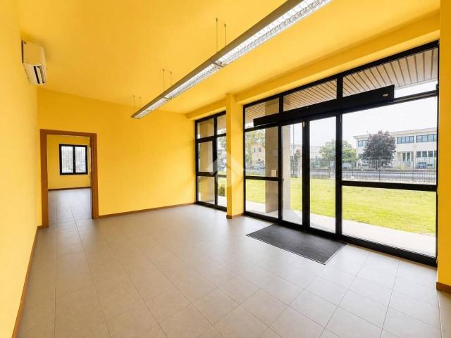 Ufficio in vendita a Cascina del Bruno, Arcore
