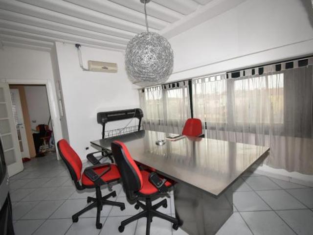 Ufficio in vendita a San Giuliano Terme, Toscana