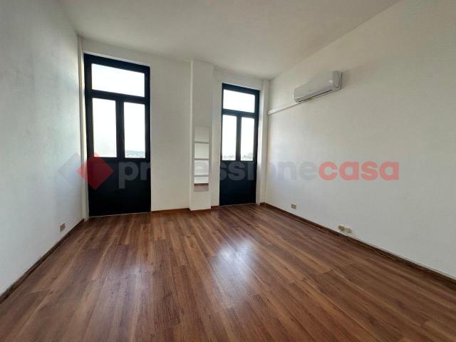 Ufficio in vendita a Palazzo Del Pero, Toscana