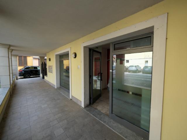 Ufficio in vendita a Arluno, Milano