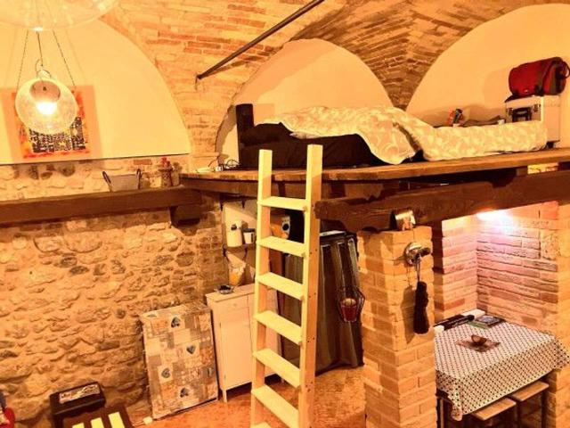 Ufficio in vendita a San Venanzio, Marche