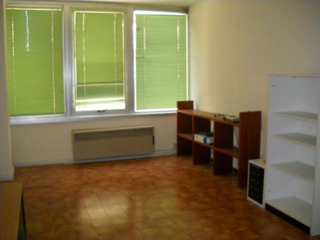 Ufficio in vendita a Porta Maggiore, Marche