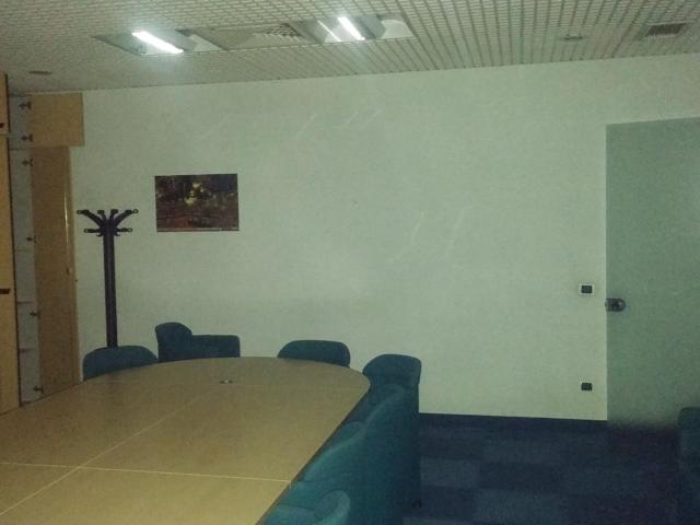 Ufficio in vendita a Bazzana Inferiore, Assago