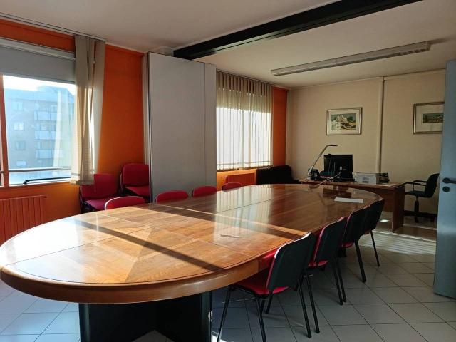 Ufficio in vendita a Borgo Torretta, Piemonte