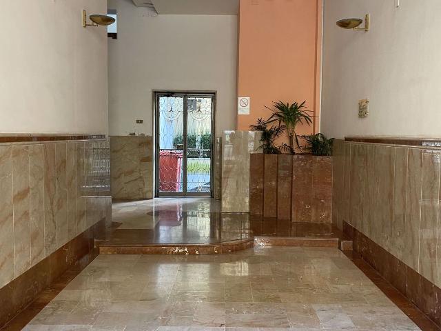 Ufficio in vendita a Avellino, Campania