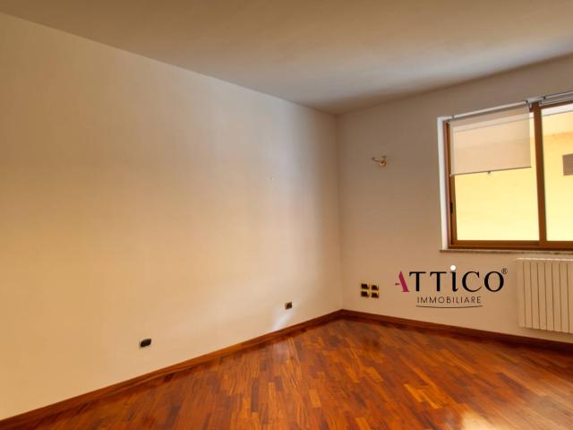 Ufficio in vendita a Avellino, Campania