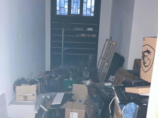 Ufficio in vendita a Municipio 2, Puglia