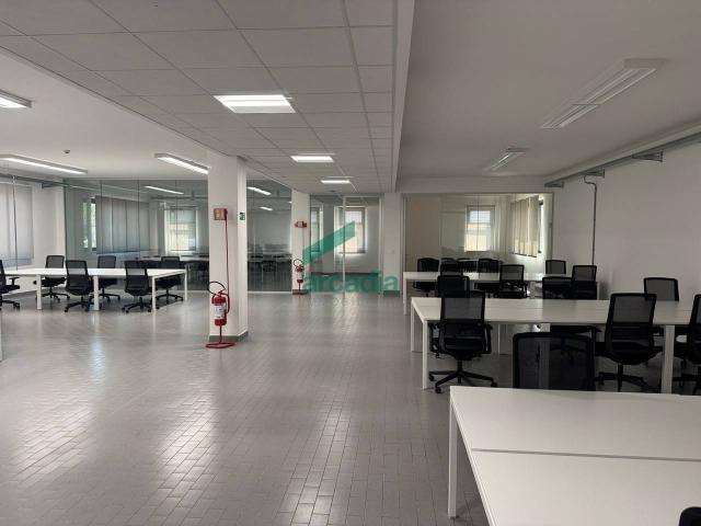 Ufficio in vendita a Municipio 3, Puglia