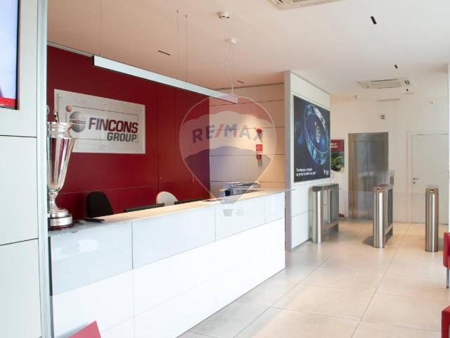 Ufficio in vendita a Poggiofranco, Bari