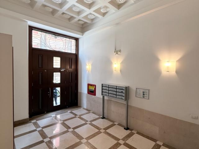 Ufficio in vendita a Municipio 5, Puglia