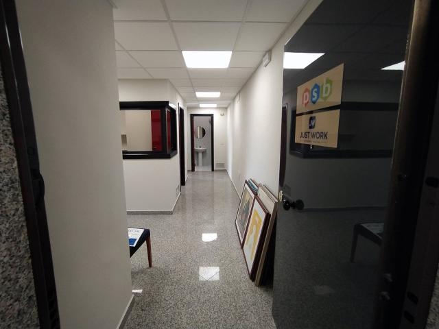 Ufficio in vendita a Mungivacca, Bari