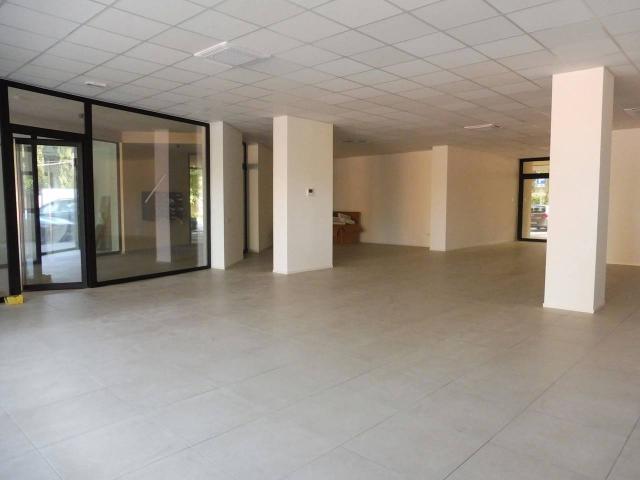 Ufficio in vendita a Pilastroni, Bassano Del Grappa