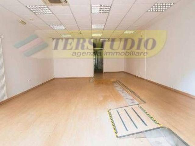 Ufficio in vendita a Loreto, Bergamo