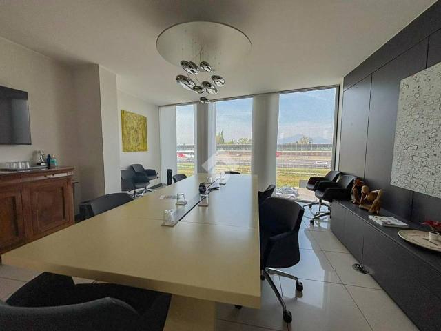 Ufficio in vendita a Bergamo, Lombardia