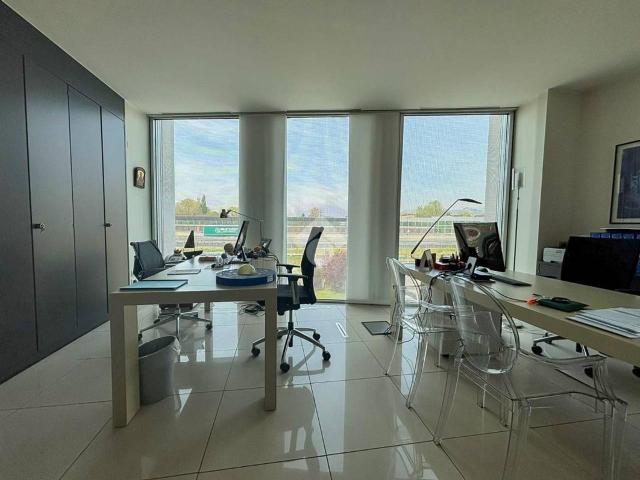 Ufficio in vendita a Bergamo, Lombardia