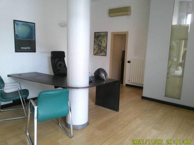 Ufficio in vendita a Città Alta, Bergamo