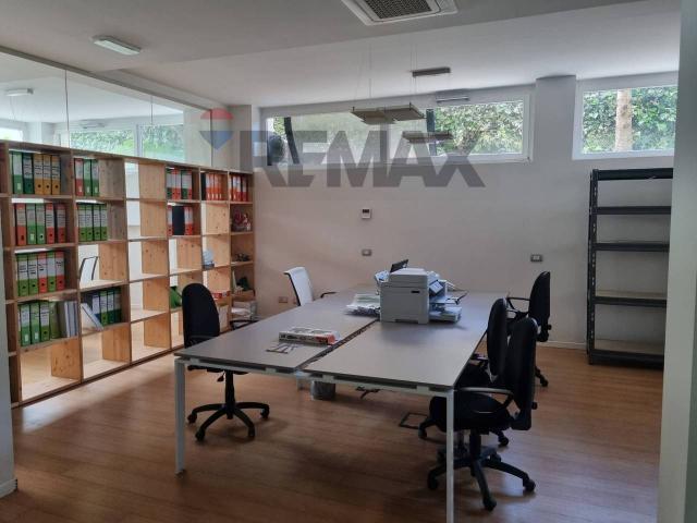 Ufficio in vendita a Loreto, Bergamo