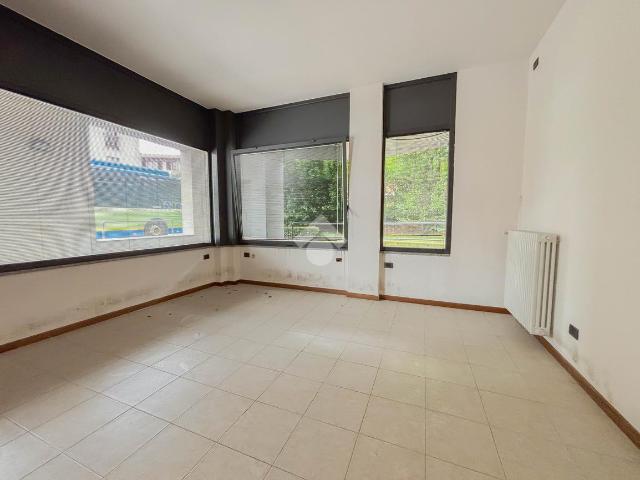 Ufficio in vendita a Conca Fiorita, Bergamo