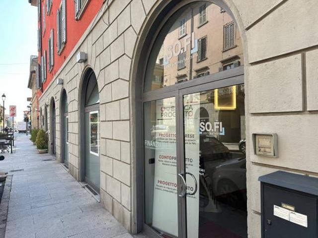 Ufficio in vendita a Loreto, Bergamo