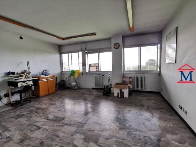 Ufficio in vendita a Bergamo, Lombardia
