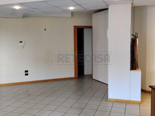 Ufficio in vendita a Loreto, Bergamo